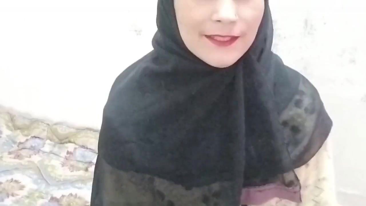 Abbu jaan please muze mat chodiye bahut dard hoti hai