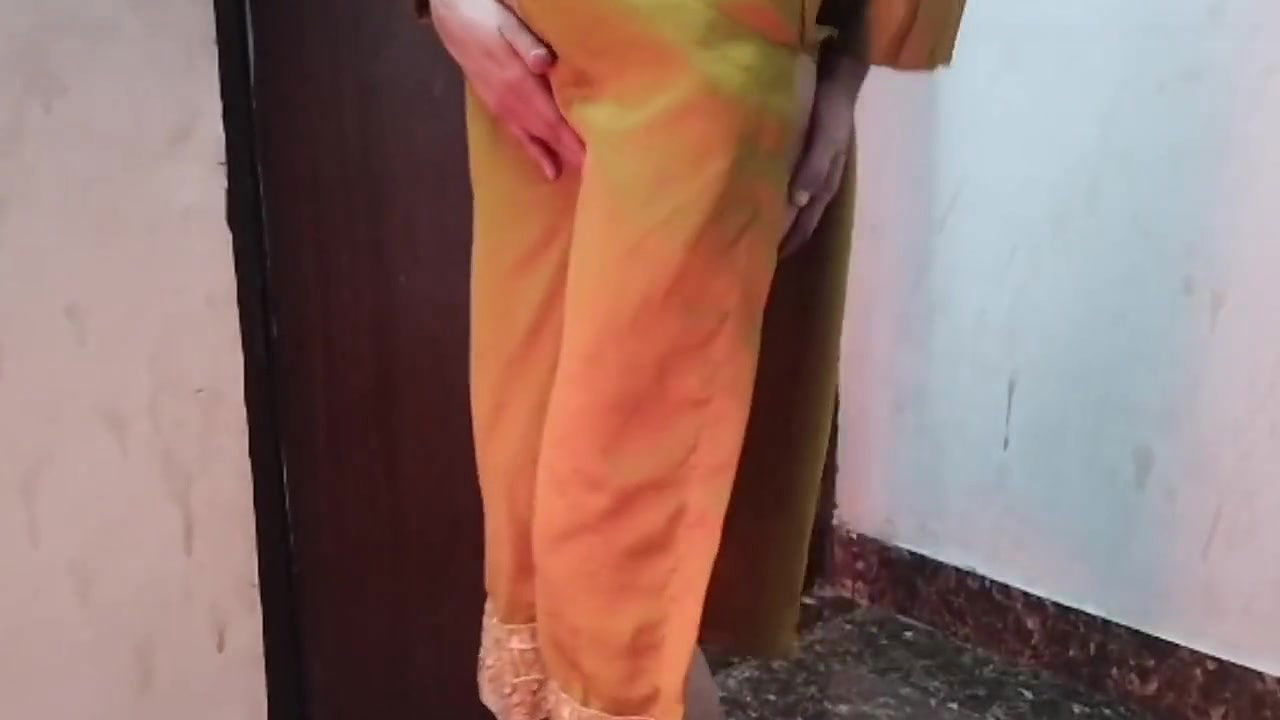 Bahu ko tight jawani dekh kar mere man me lalch aa gya