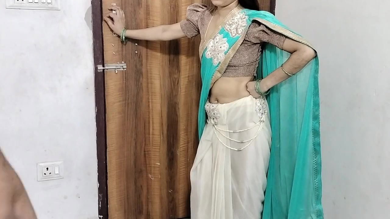 Bhabhi ji ke muh me land daal kar chuswaya