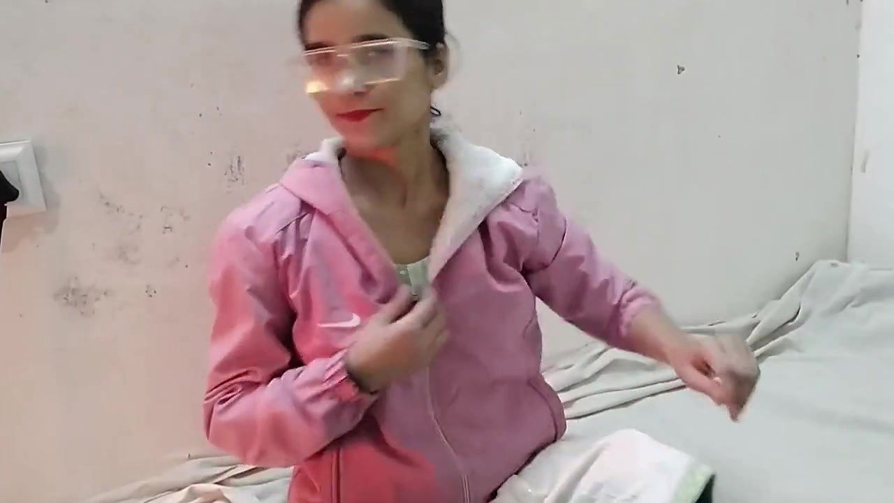 Bhabhi ko chod kar bur se paani nikala