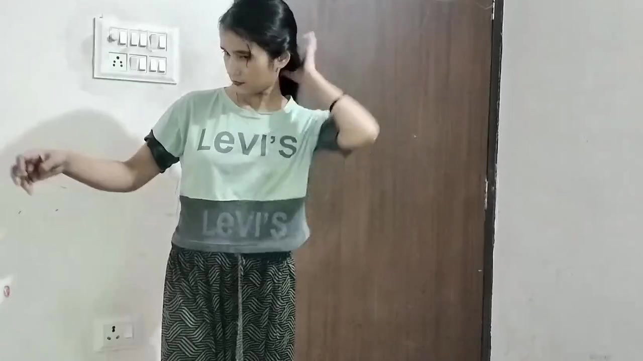 Chachi ko chodte uncle ji ne dekh liya