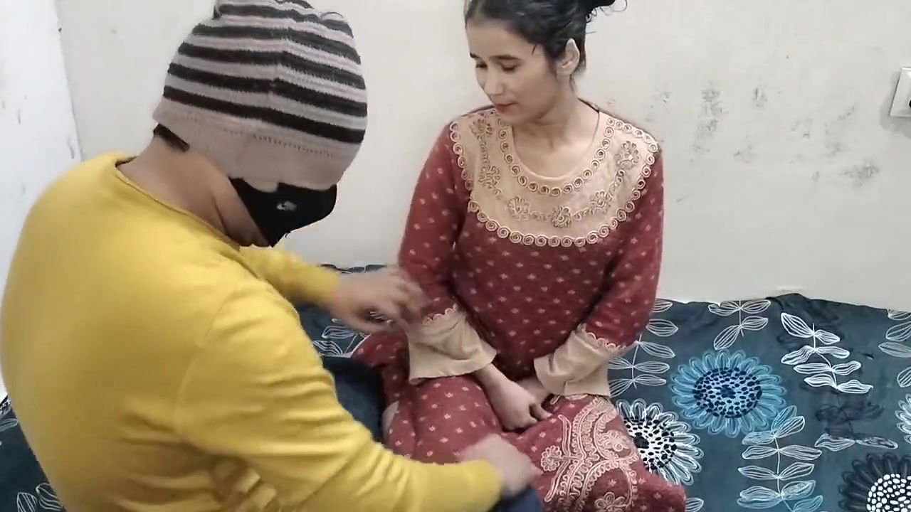 Desi college girl ko paise dekar jabar dasti pela