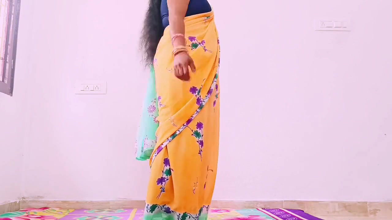 Desi Saree Beautiful Aunty Hardcore and Doggy Style Fucking Daughter’s Husband Big Dick. Telugu Dirty Talks