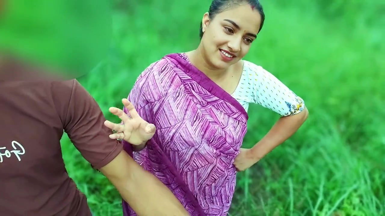 Desi Village bhabhi enjoy early morning sex with her Devar in jungle, outdoor Jungle Sex