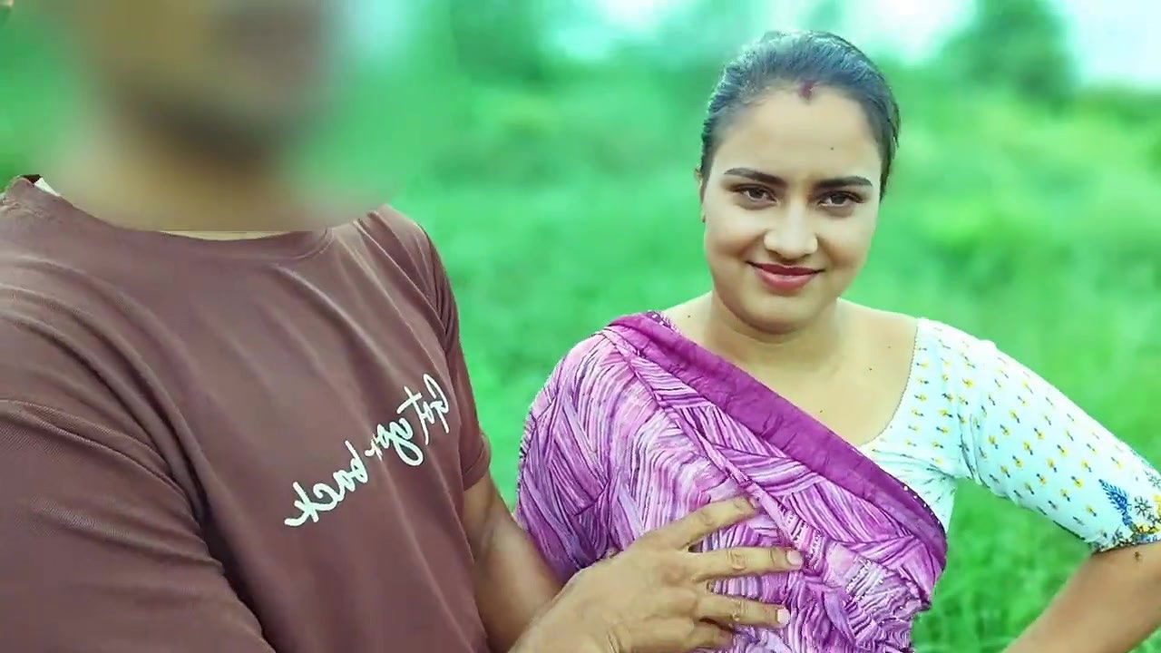 Desi Village bhabhi enjoy early morning sex with her Devar in jungle, outdoor Jungle Sex