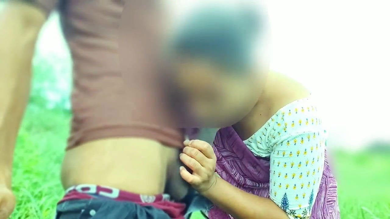 Desi Village bhabhi enjoy early morning sex with her Devar in jungle, outdoor Jungle Sex