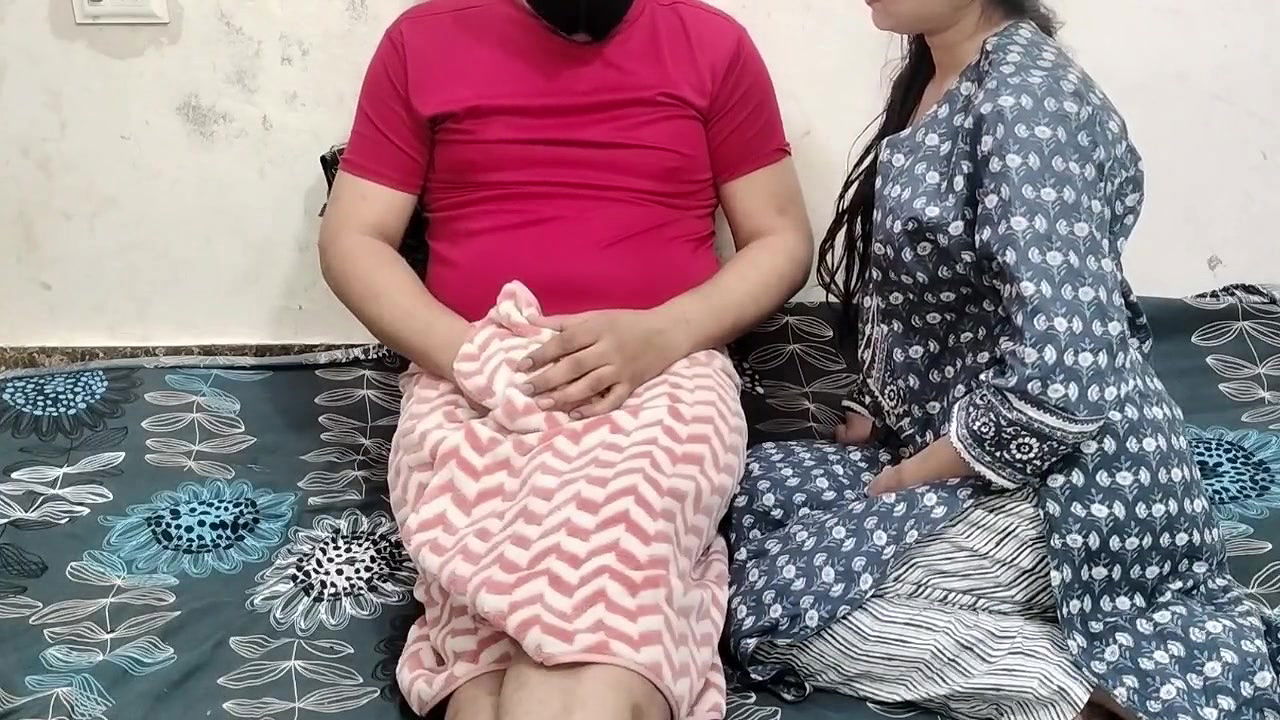 Gandi video dekte bhabhi ne pakad liya