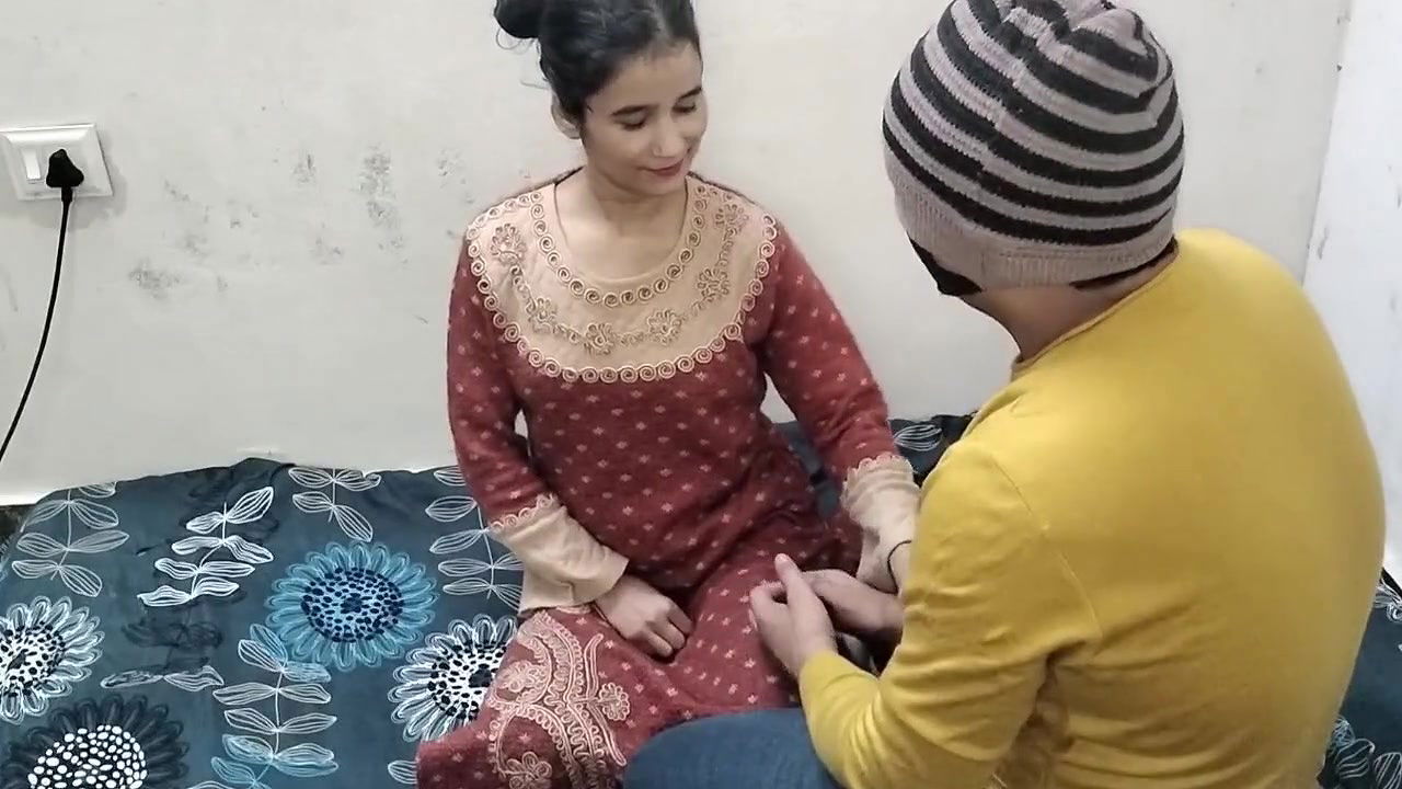 Hasband ke nhi ranhe par boyfriend ko bulaya