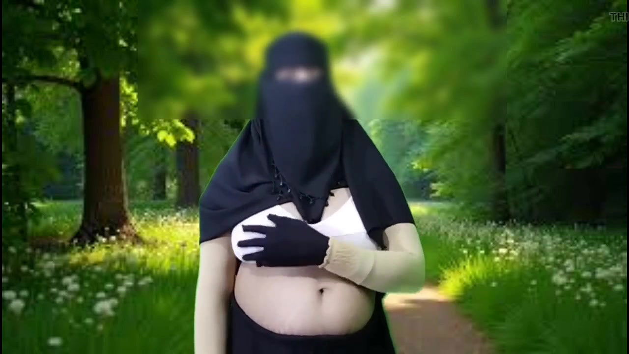 Indian beautiful sexy housewife has sex with neighbors