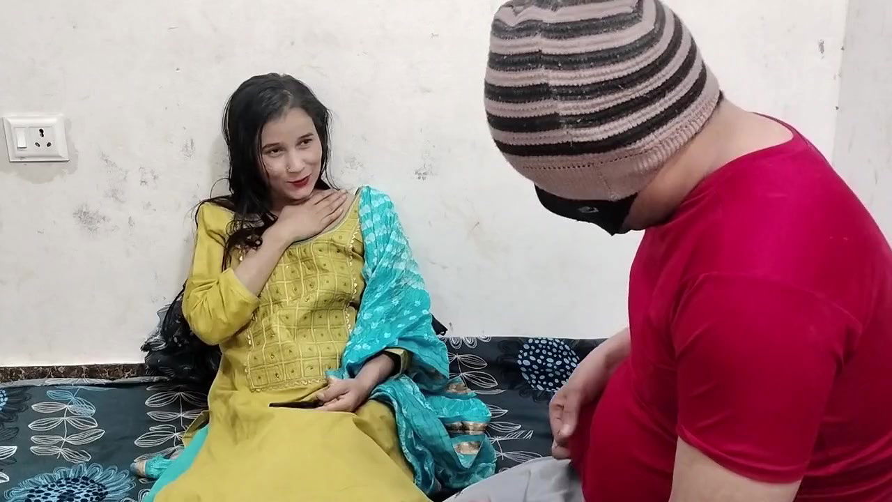 Muslim girl ko hotel me jabar dasti le jakar pela