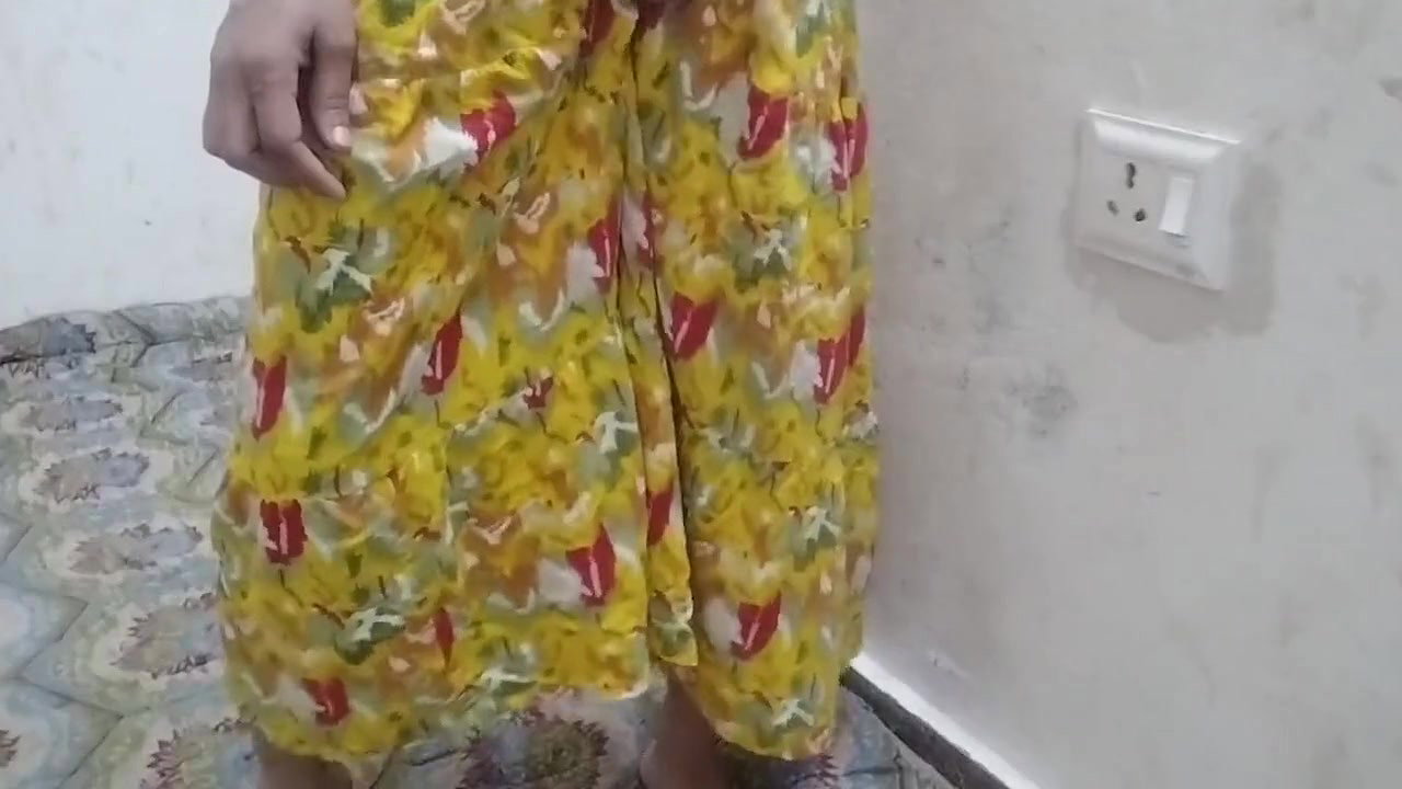 Sex karte hue step sister ke sath ji ne dekh liya