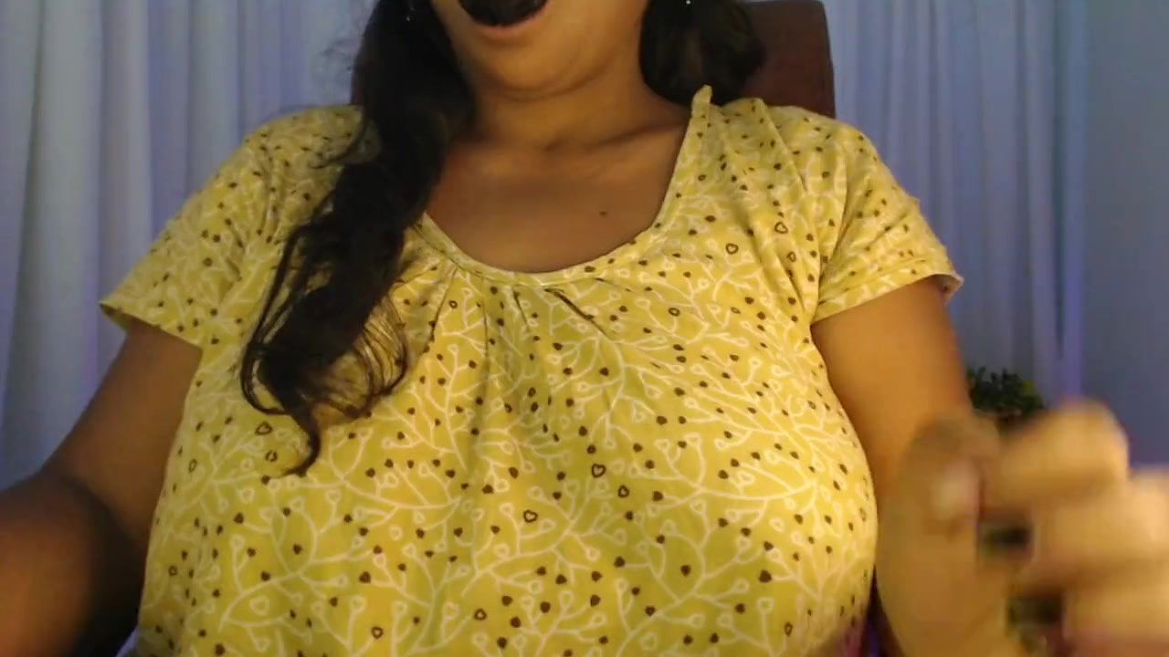 Sexy Hot Girl Boobs Press Gug toy In Mouth Show Dildo Show