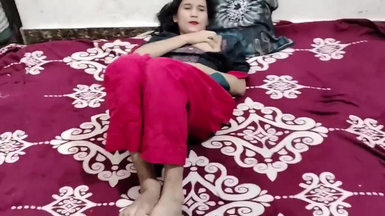 Sister in law ko akele dekh kar pel diya