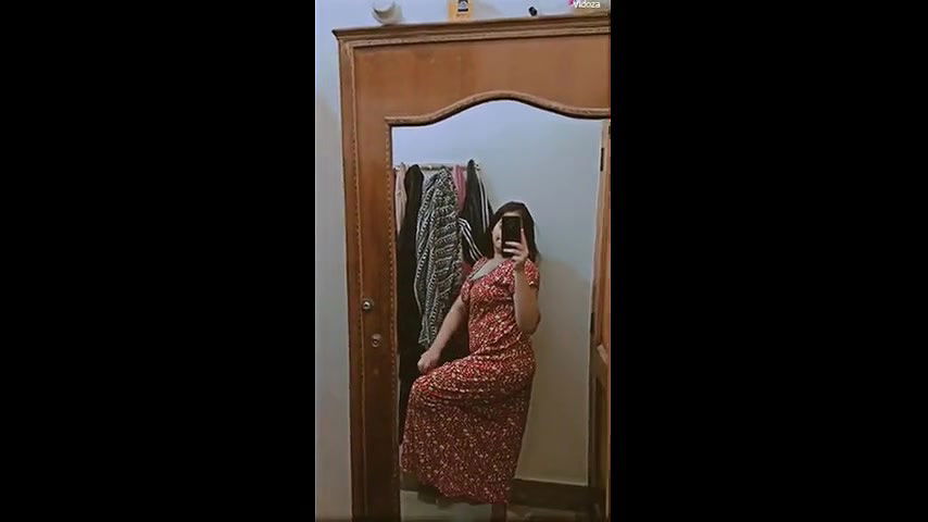 Beautiful Bigboob Horny Sexy Tanker Gf Showing Fingering