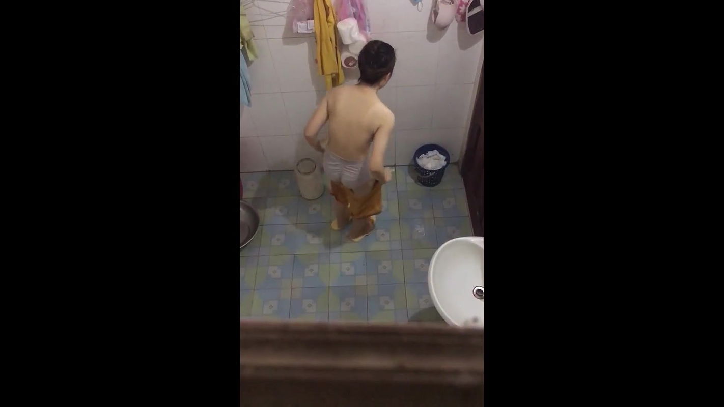 nepali college girl hiddencam shower 3