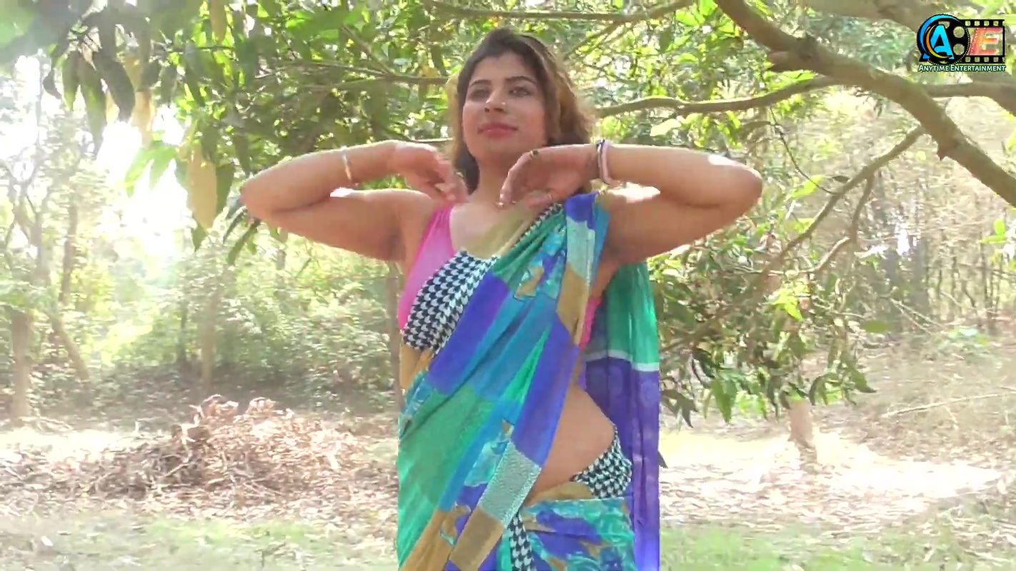 saree lover  saree shoot  saree fashion  saree sundari  indian beauty KAYRA  bold saree shoot