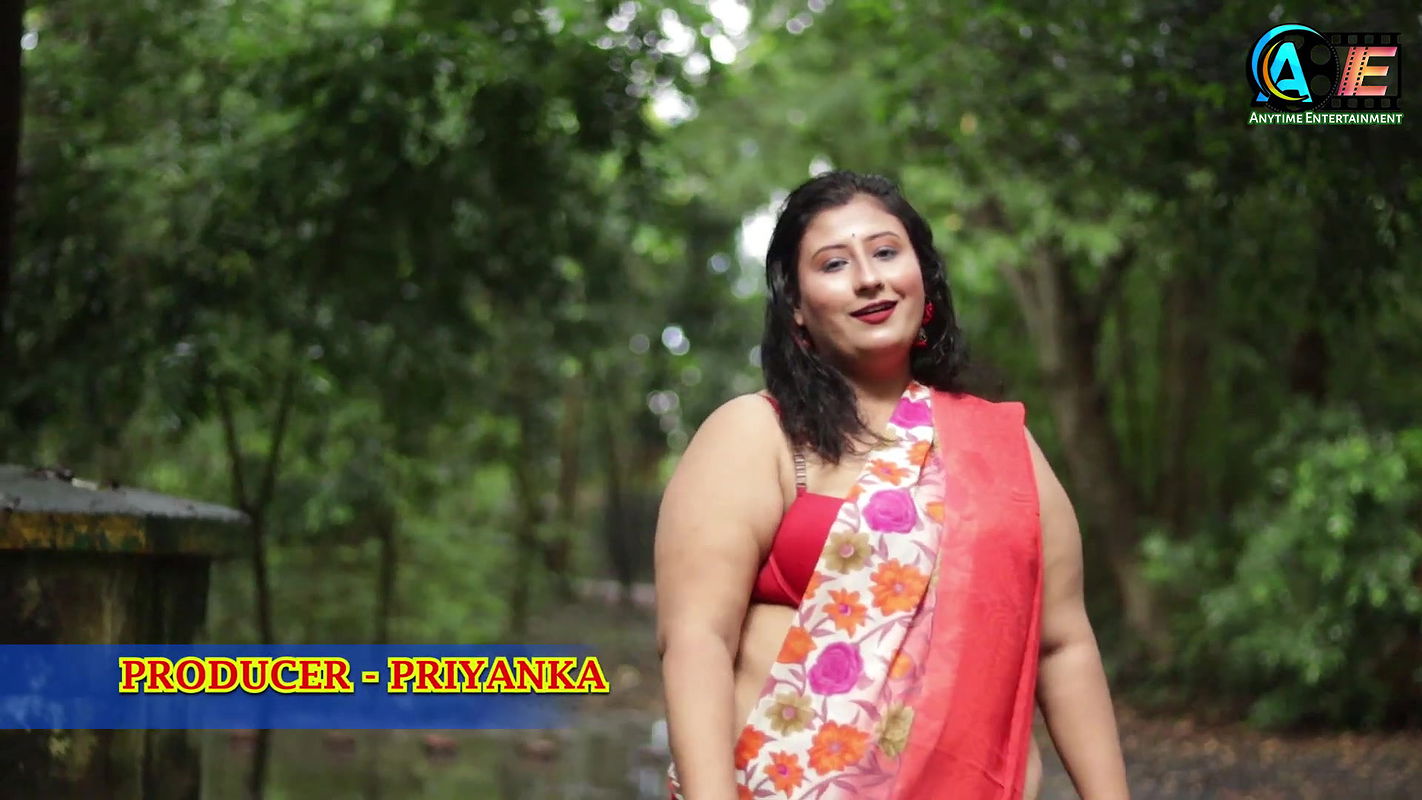 Sharmistha Hot And Bold Saree Video Shoot  Model Cleavage Show Saree Shoot  Saree Fashion Shoot