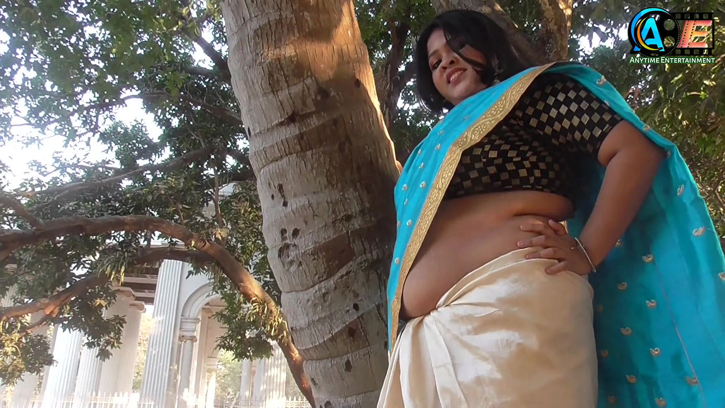 saree lover  saree shoot  saree fashion  indian beauty  BRISTI  bold saree shoot