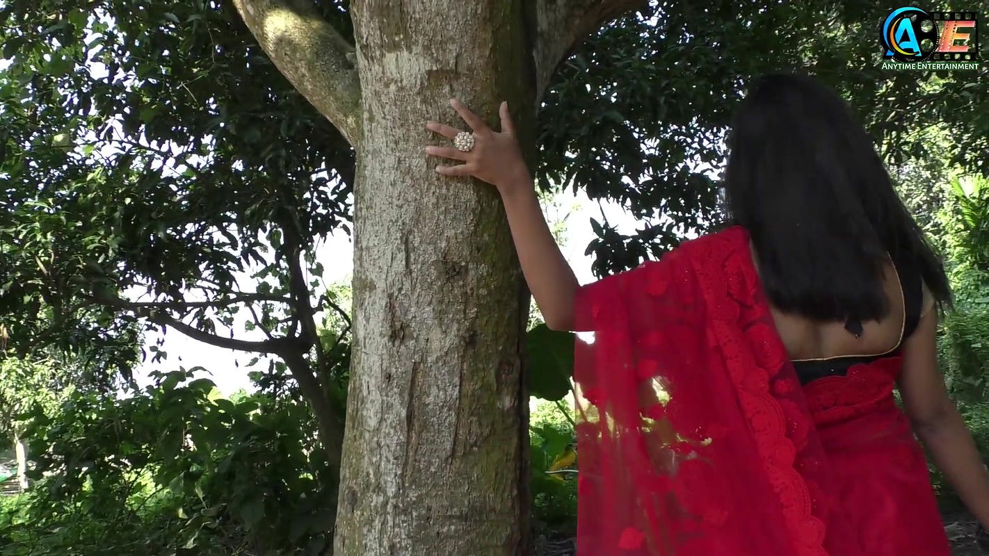 Rupsa  Red Colour Saree  Outdoor Saree Video Shoot  High Fashion Navel Show Video