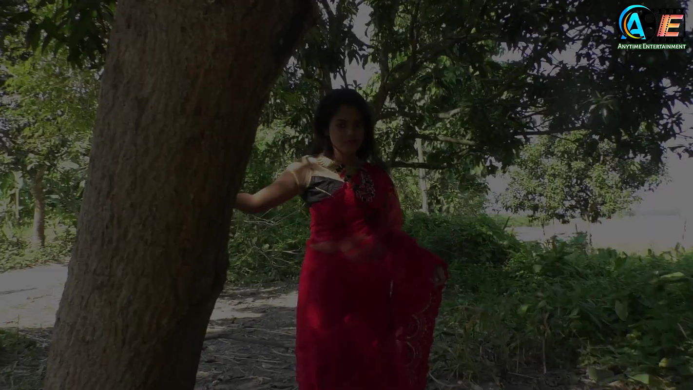 Rupsa  Red Colour Saree  Outdoor Saree Video Shoot  High Fashion Navel Show Video