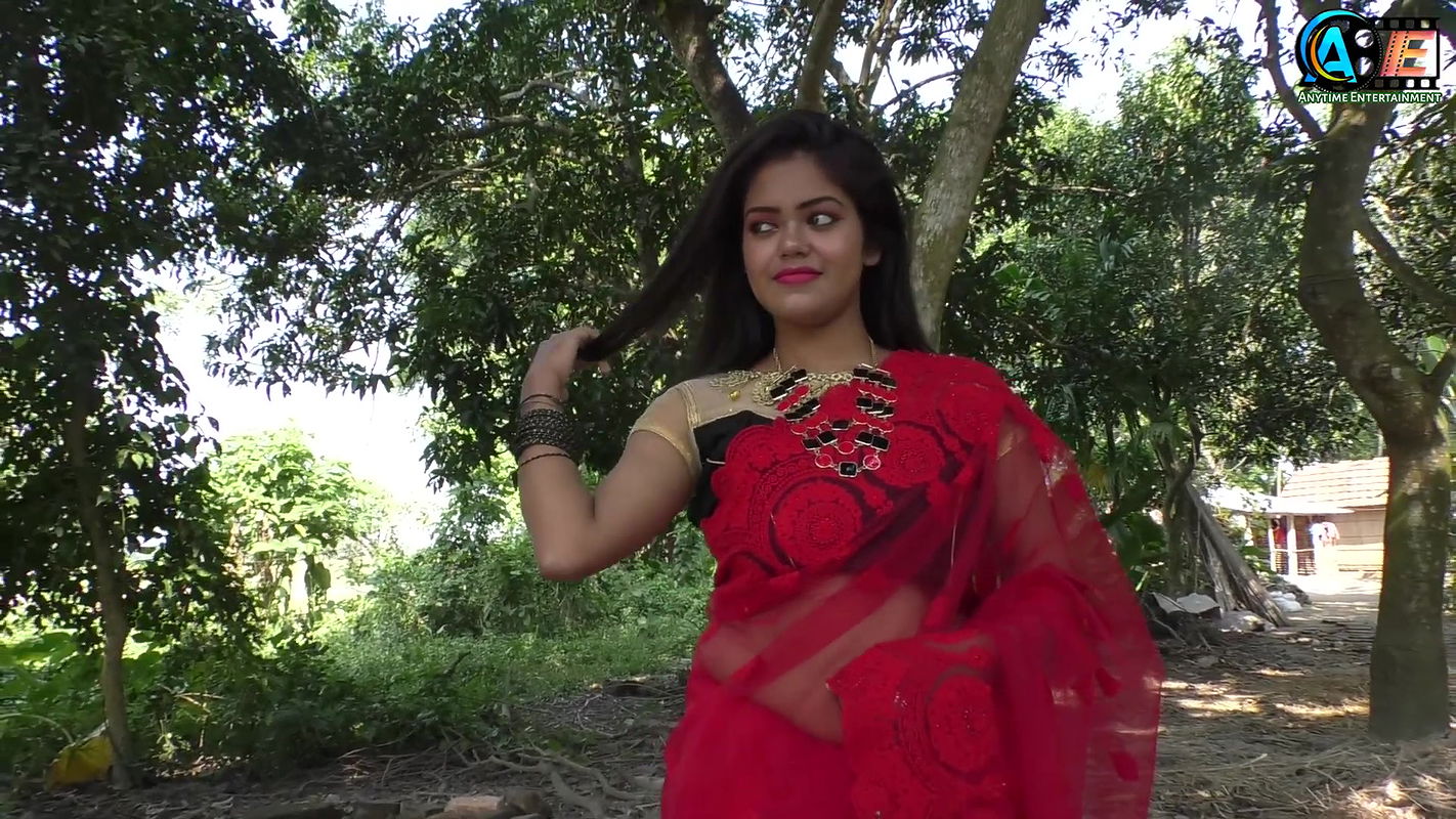 Rupsa  Red Colour Saree  Outdoor Saree Video Shoot  High Fashion Navel Show Video