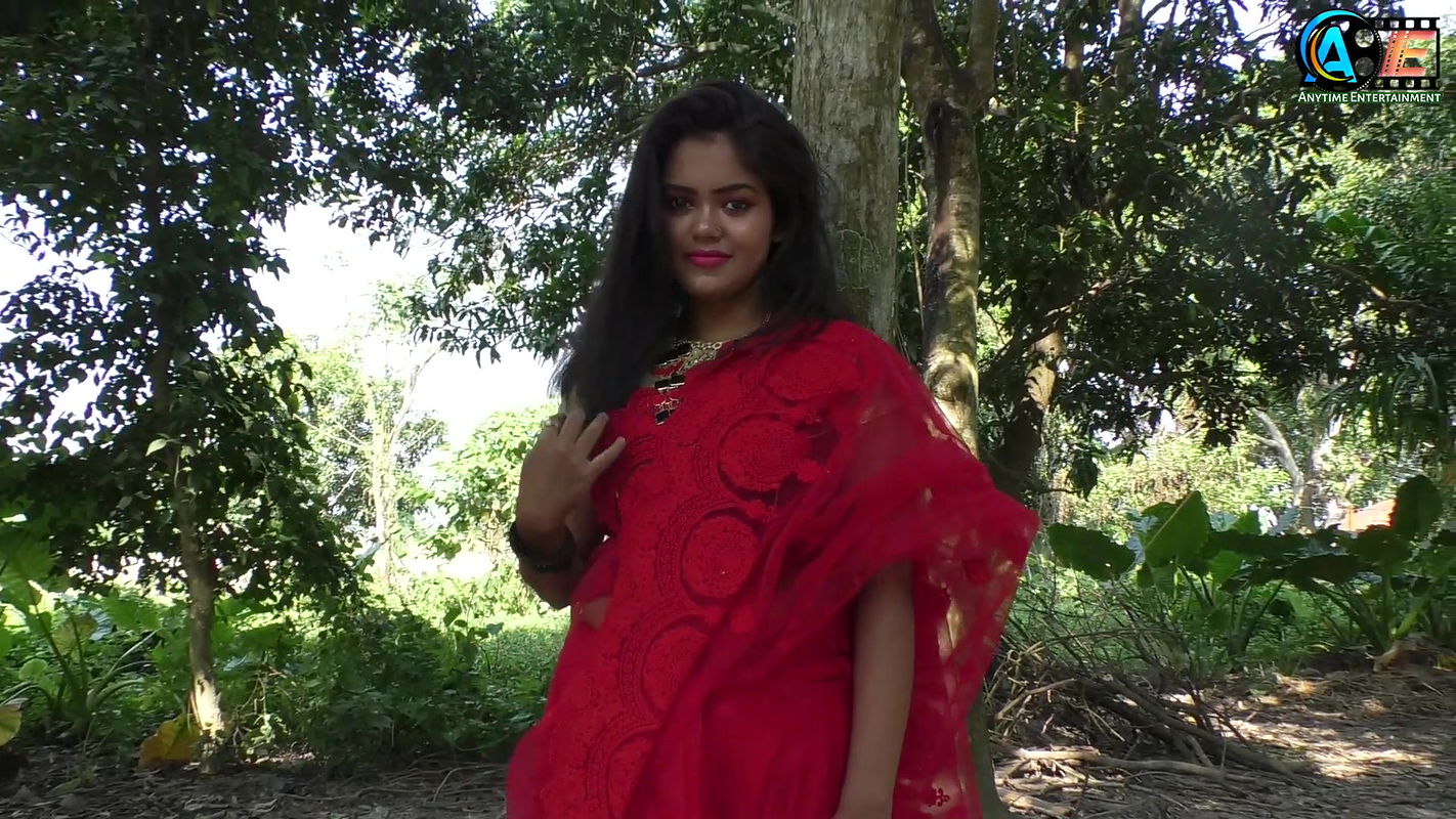 Rupsa  Red Colour Saree  Outdoor Saree Video Shoot  High Fashion Navel Show Video