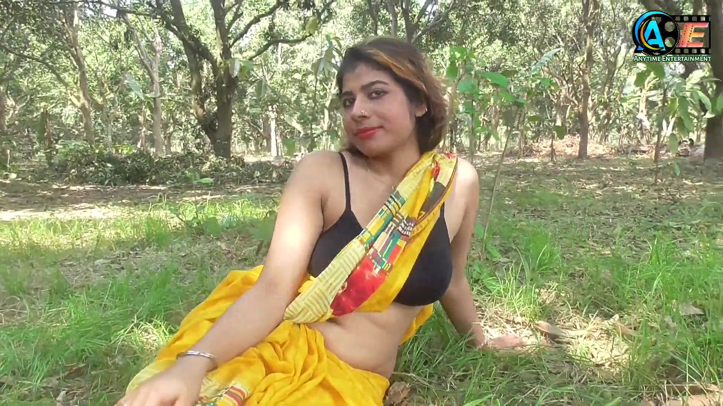 Saree Shoot  Saree Video Shoot  Saree Fashion  High Fashion Saree Shoot  Bengali Beauty in Saree