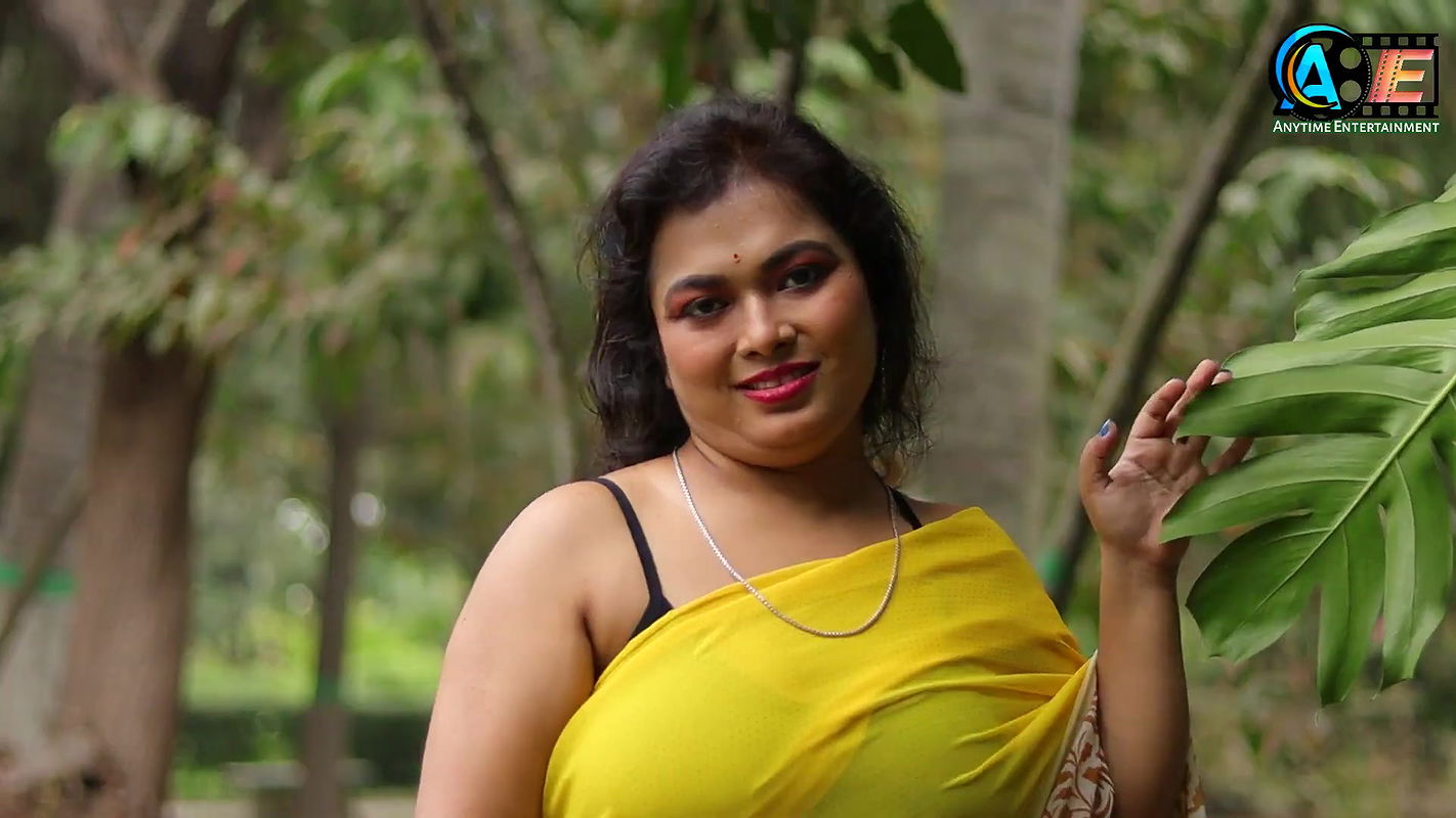 Saree Shoot  Saree Fashion  Saree Sundori  Saree Queen  Bong Beauty Model Actress Sreeja