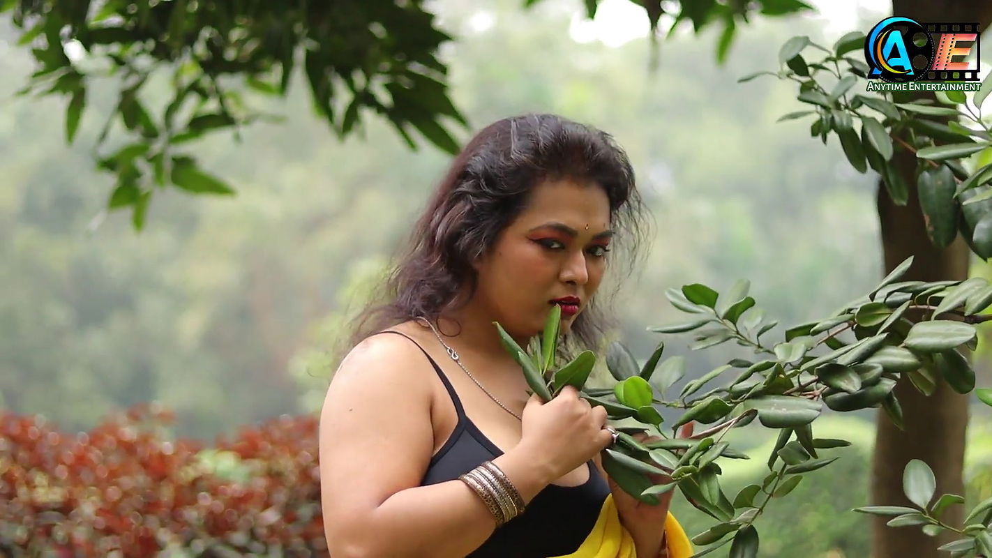 Saree Shoot  Saree Fashion  Saree Sundori  Saree Queen  Bong Beauty Model Actress Sreeja