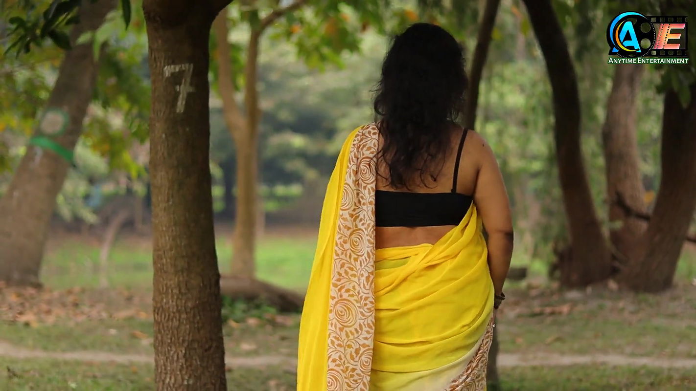 Saree Shoot  Saree Fashion  Saree Sundori  Saree Queen  Bong Beauty Model Actress Sreeja