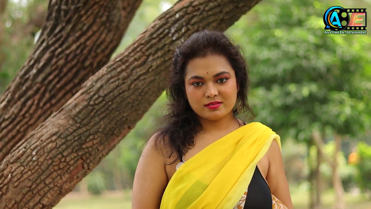 Saree Shoot  Saree Fashion  Saree Sundori  Saree Queen  Bong Beauty Model Actress Sreeja