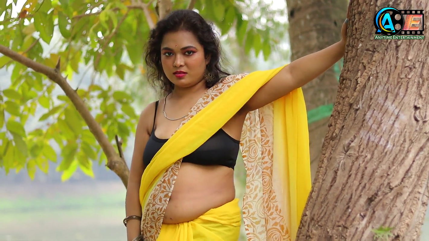 Saree Shoot  Saree Fashion  Saree Sundori  Saree Queen  Bong Beauty Model Actress Sreeja