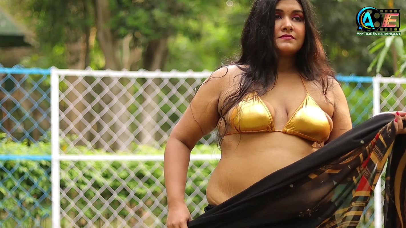 Saree Video Shoot Hot Model Juli  Bong Beauty Model Actress Juli  Bold Saree Fashion Shoot