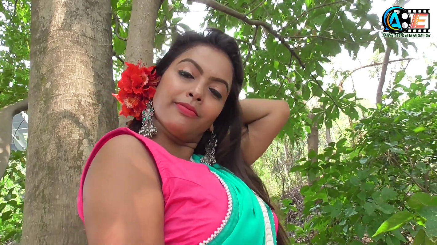 Saree Shoot  Bong Beauty  Saree Lovers  Saree Sundari  Indian Beauty SHREYA  Saree Style Model