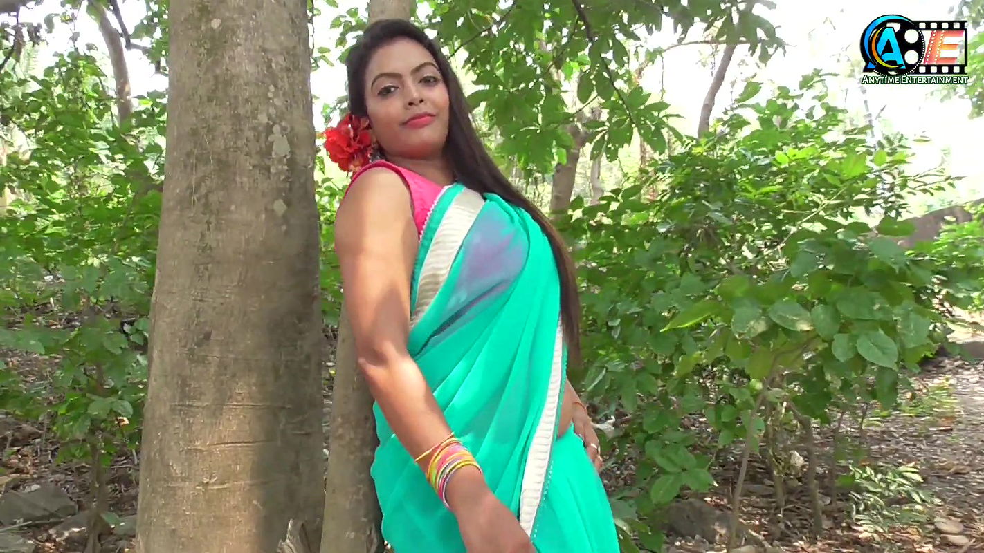 Saree Shoot  Bong Beauty  Saree Lovers  Saree Sundari  Indian Beauty SHREYA  Saree Style Model