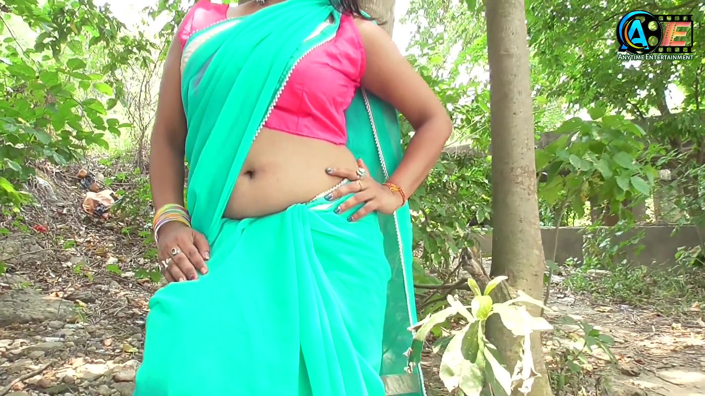 Saree Shoot  Bong Beauty  Saree Lovers  Saree Sundari  Indian Beauty SHREYA  Saree Style Model
