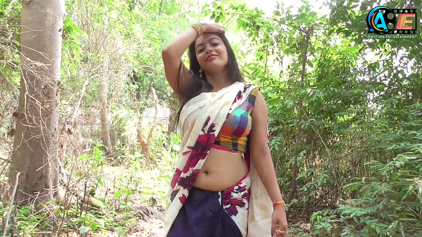 SHREYA  Saree Shoot  Printed Saree  High Fashion Saree Shoot  Anytime Entertainment