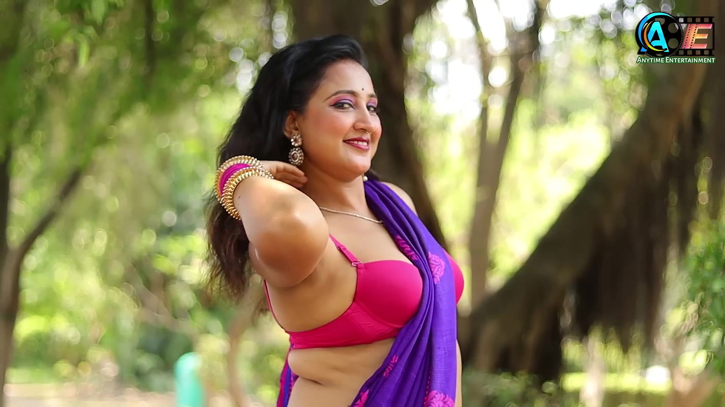 saree lover model mili  saree video shoot  saree fashion shoot  anytime entertainment video