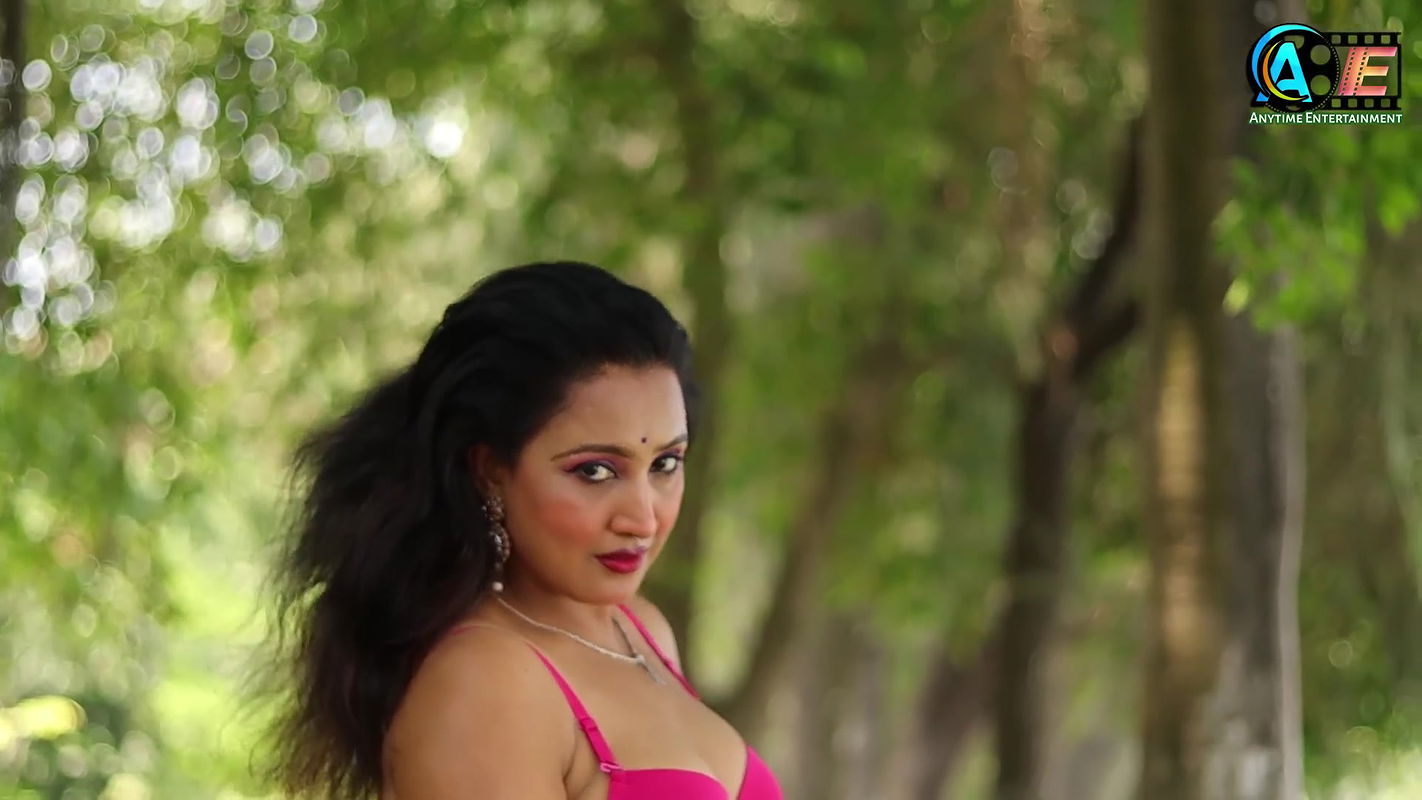 saree lover model mili  saree video shoot  saree fashion shoot  anytime entertainment video