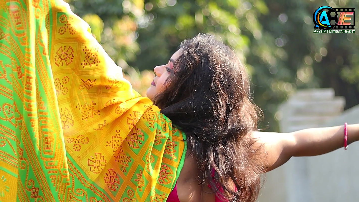 Saree Video Shoot  Saree Fashion Shoot  Saree Sundari  Saree Lover Model Actress Poulomi