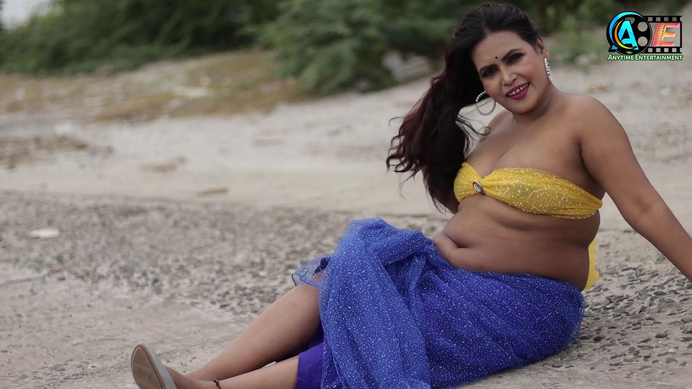 Saree Video Shoot  Saree Fashion Shoot  Bong Beauty Sexy Model Pori