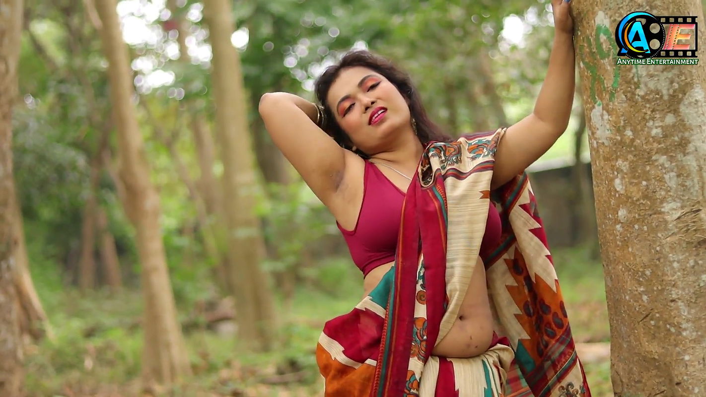 Saree Lover MODEL  Bold Saree Video Photo Shoot  Outdoor Saree Shoot  Anytime Entertainment