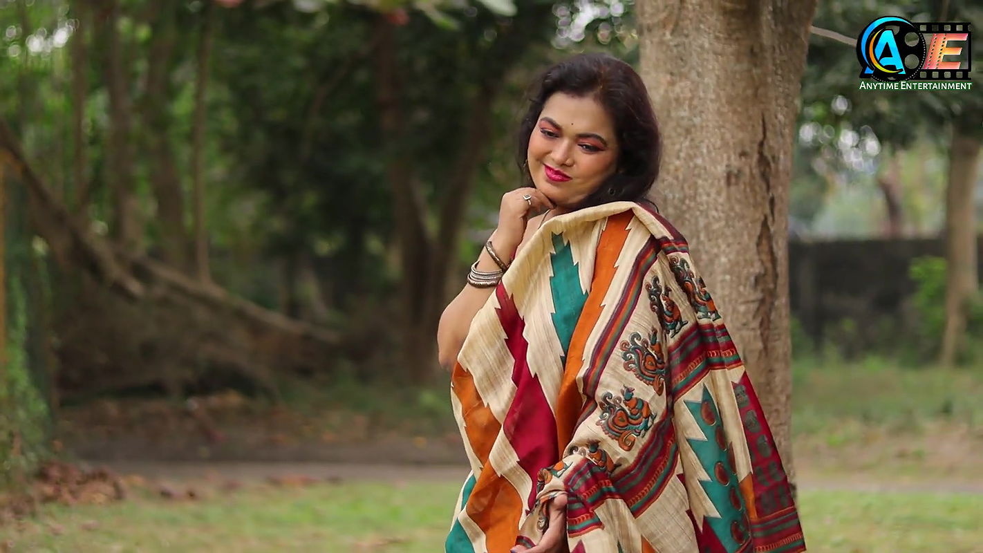 Saree Lover MODEL  Bold Saree Video Photo Shoot  Outdoor Saree Shoot  Anytime Entertainment