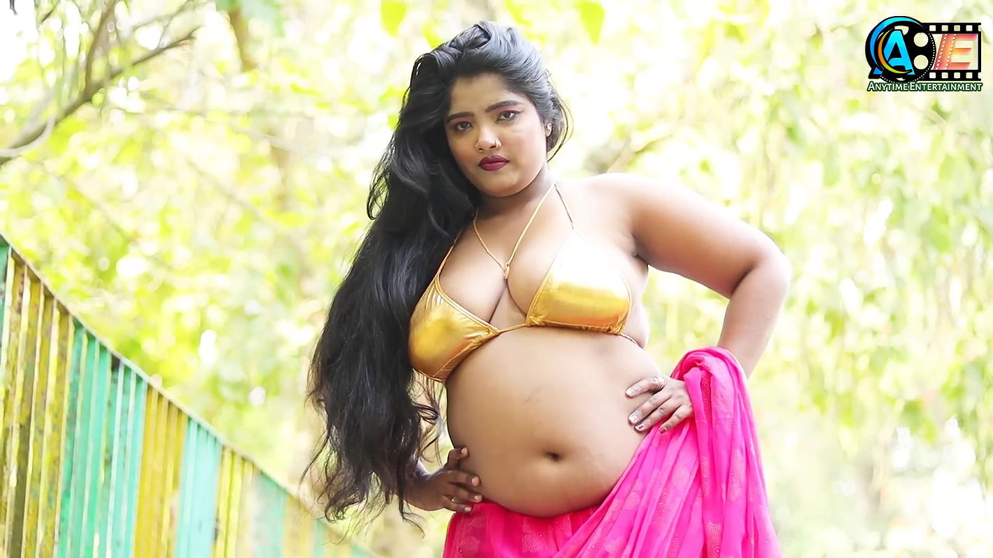 Saree Video Shoot  Saree Fashion  Saree Sundari  Saree Queen Model