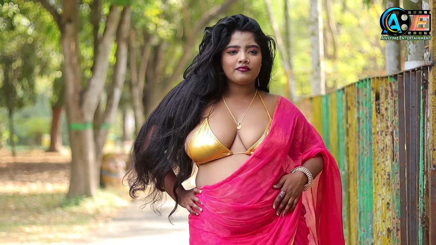 Saree Video Shoot  Saree Fashion  Saree Sundari  Saree Queen Model