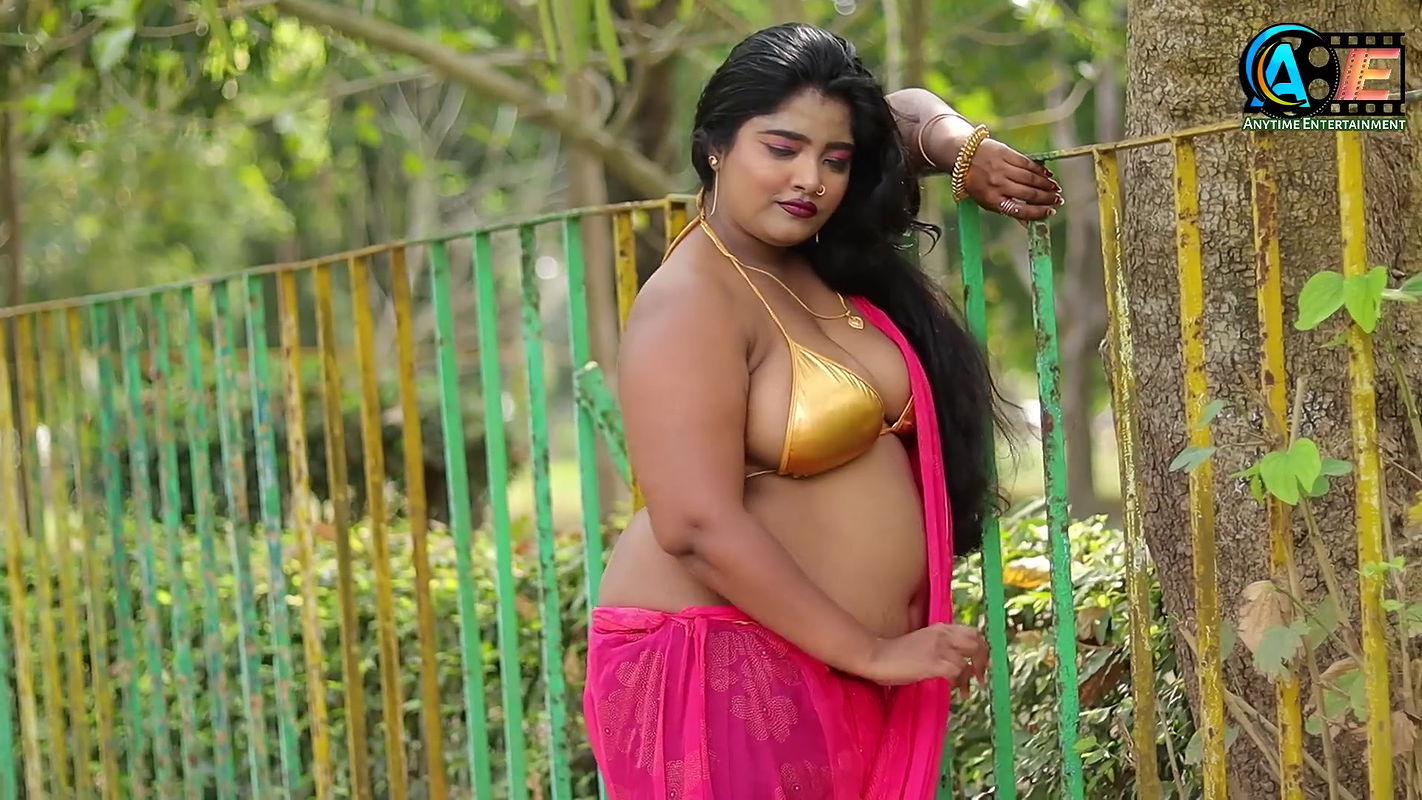 Saree Video Shoot  Saree Fashion  Saree Sundari  Saree Queen Model