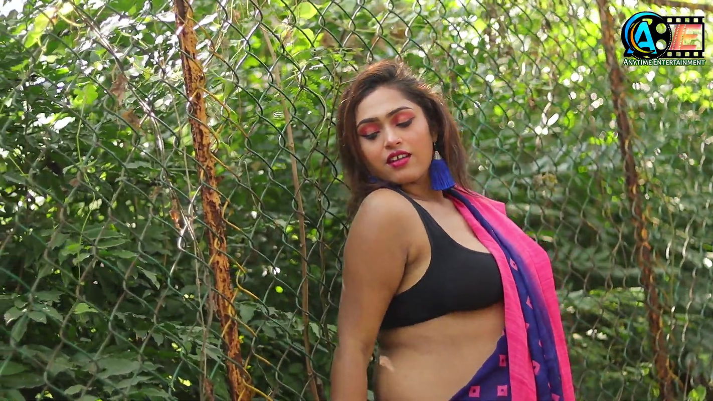 Saree Dropping Video  Saree Shoot  Saree Fashion  Saree Sundari Model RUHI Anytime Entertainment