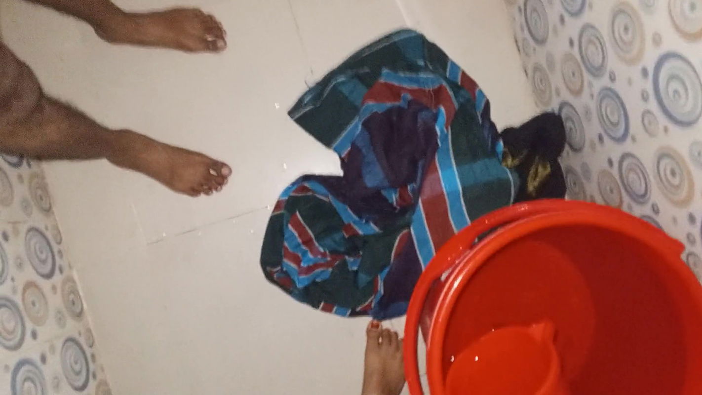 Bangladeshi Housewife Sexy Bhabhi Sex By Neighbour Debor