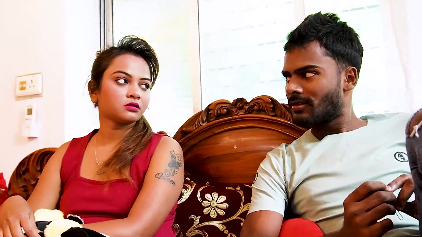 A SEXY DESI COUPLE HARDCORE SEX IN HER ROOM WHEN SHE ALONE