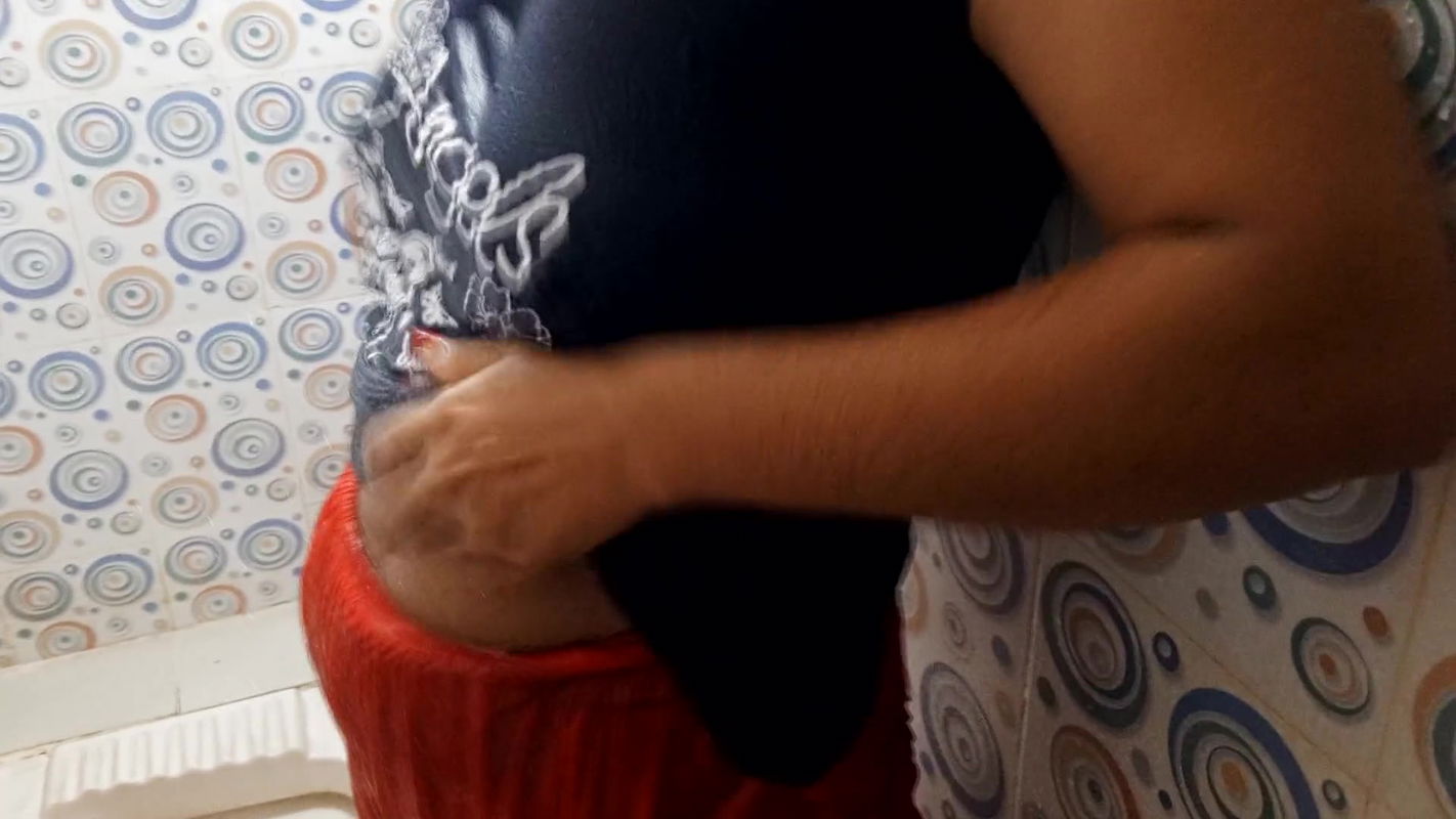 Stepson sees his stepmom taking a bath and slim sexy mom gets fucked in the bathroom by her stepson